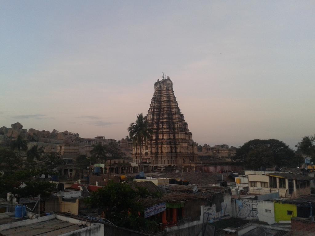 Manju Guest House Hampi Exterior photo